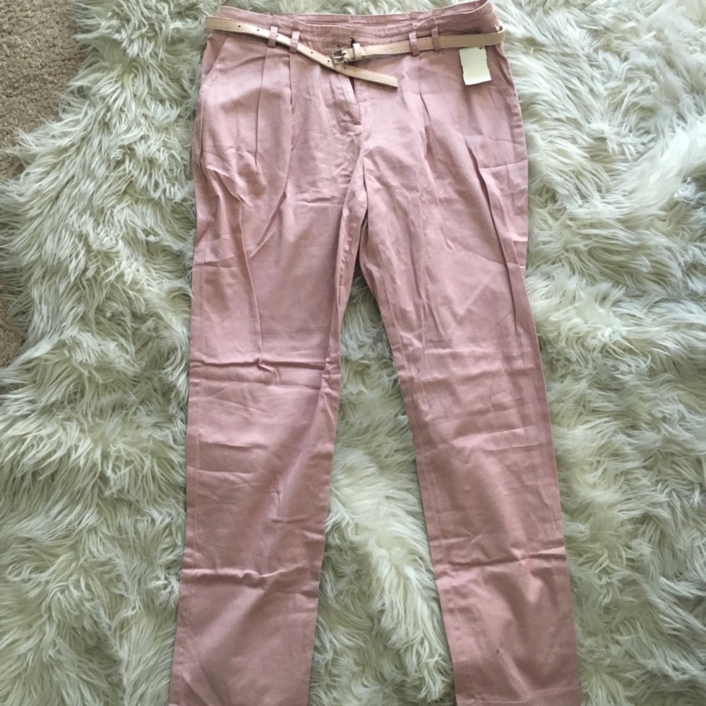 Dusty pink pants with belt and pockets